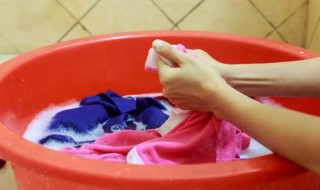 蜡烛油滴在衣服上怎么清洗 蜡烛油滴在衣服上清洗方法介绍