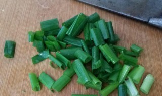 凉拌小葱制作方法 凉拌小葱需要什么材料