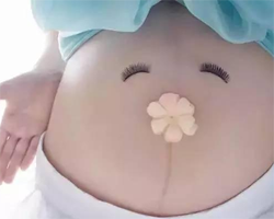 妊娠中线什么时候出现 妊娠中线和妊娠纹一样吗