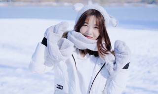 白色羽绒服洗完有黄印子怎么处理 如何解决白色羽绒服洗完有黄印子