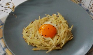 鸟巢鸡蛋饼的做法 鸟巢鸡蛋饼的烹饪技巧分享