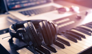 春娇与志明歌词谐音 春娇与志明歌曲简介