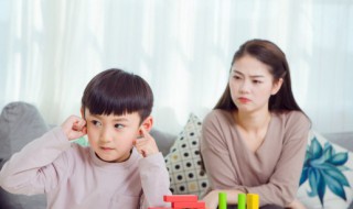 如何教育早恋的女儿（女儿早恋怎么教育）