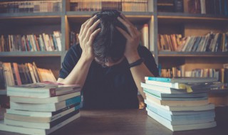 高中的男孩为什么特别叛逆（男孩高中还叛逆吗）