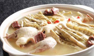 鸭肉煲汤怎么做不腥 炖鸭汤不腥的做法