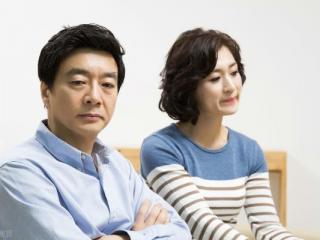 离婚不离家的女人能要吗 离婚不离家的女人怎么想的