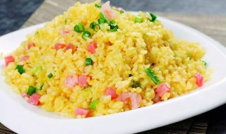 豪华版扬州炒饭的做法 豪华版扬州炒饭的做法简单介绍