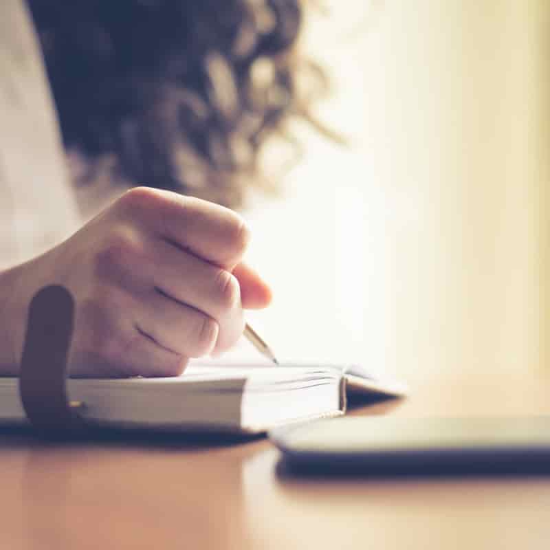 哪种靠谱男会疼女人一辈子 不可不看的男人面相