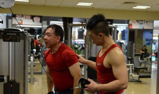 练出8块腹肌的科学快速方法 怎么练出8块腹肌
