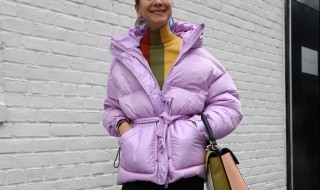 羽绒服去除油渍小妙招 羽绒服去除油渍方法