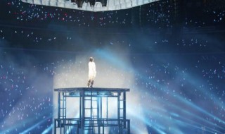 退后歌词 歌曲退后歌词