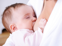 哺乳期乳头疼痛怎么办 勤吮吸姿势含接要正确