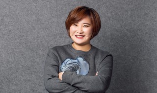 贾玲的父母是干什么的 贾玲的简介