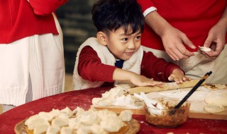 饺子可以放微波炉里吗 饺子能用微波炉热吗 。