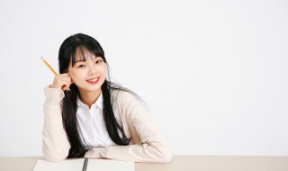 高中儿子三天两头不愿去学校（高中儿子三天两头不愿去学校夜里玩手机）