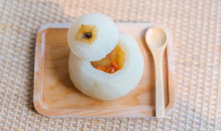 冰糖雪梨的功效与禁忌 冰糖雪梨的功效与禁忌有什么
