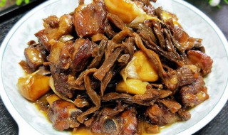 干豇豆排骨怎么做 如何做干豇豆排骨