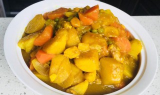 如何制作土豆咖喱鸡肉 土豆咖喱鸡肉的做法介绍