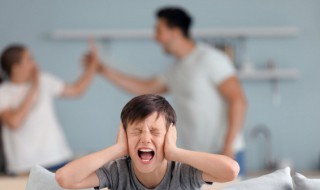 孩子性格内向受欺负怎么办，小孩内向在学校老受欺负怎么办