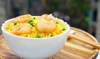西红柿虾仁蛋炒饭的做法 怎么做西红柿虾仁蛋炒饭好吃