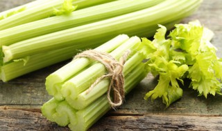 芹菜做法步骤 怎么做炒芹菜