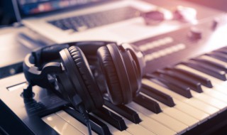 一诺无悔片头曲使命歌词 一诺无悔片头曲使命歌曲简介