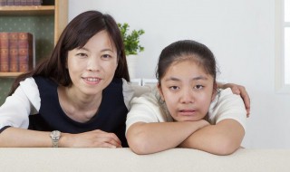 小女孩早恋家长怎样开导沟通（小女孩早恋家长怎样开导沟通的文章）