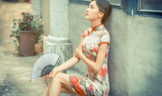 旗袍怎么洗 真丝类旗袍洗涤方式