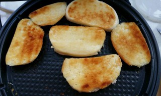 煎饼怎么做才不吸油 煎馒头饼才不吸油的做法