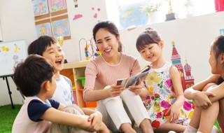 孩子在幼儿园老师不重视（幼儿园老师不注重孩子怎么办）