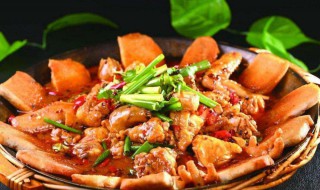 地锅鸡贴饼 自制地锅鸡贴饼