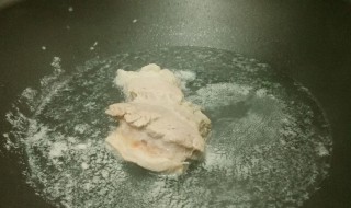猪肉丝焯水方法 猪肉丝怎么焯水