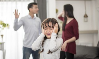 如何开导早恋的女儿（儿子早恋妈妈怎么开导）