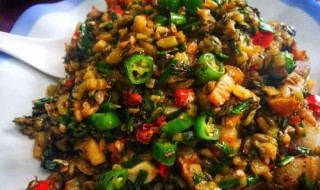酸菜炒青椒怎么做 酸菜炒青椒家常做法分享