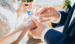 对哥哥的新婚祝福语 适合对哥哥说的新婚祝福语