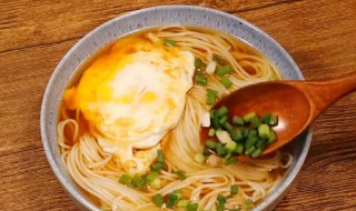 在家里做鸡蛋面条怎么做好吃 鸡蛋煮面条的做法