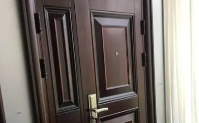 猫眼一般装在门的多高位置 猫眼一般在门的什么位置