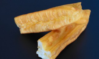 过夜的油条可以吃吗（过夜的油条可以吃吗）