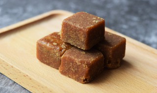 红糖可以喝红豆薏米一起喝吗 红糖能不能跟红豆薏米一起食用？