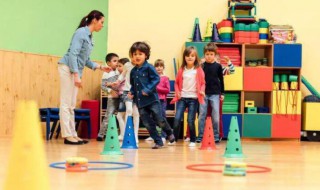 幼儿园室内游戏 幼儿园室内简单小游戏
