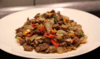 牛肉用啥方法炒着嫩 怎么做洋葱炒牛肉