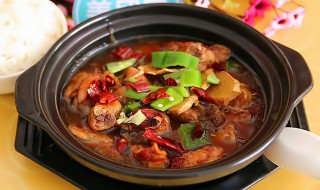 黄焖鸡米饭要怎么做才好吃 黄焖鸡米饭的做法介绍