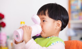 刚上幼儿园孩子哭闹怎么办 刚入园的幼儿哭闹怎么办