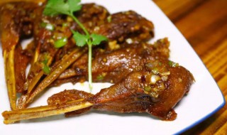 烧烤店椒盐鸭下巴怎么做 椒盐鸭下巴正宗做法