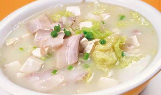 五花肉煮白菜怎么做 制作五花肉煮白菜的方法