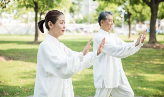 八段锦可以空腹练吗 八段锦应该什么时候练