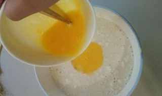鸡蛋饼面糊怎么调比例 鸡蛋饼面糊如何调比例