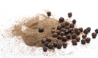 胡椒粉和白胡椒粉有区别吗 黑胡椒粉与白胡椒粉的区别介绍