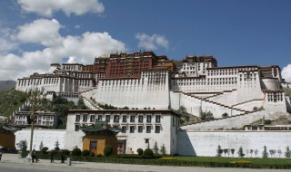 布达拉宫是谁建的 关于布达拉宫的介绍