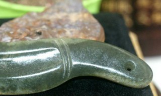 岫玉可以用刀子划吗 岫玉可不可以用刀子划